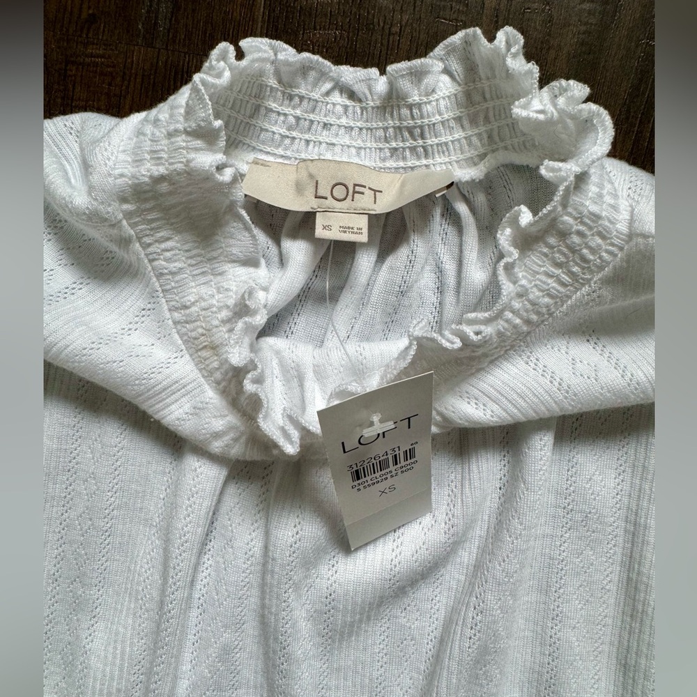 Elegant White Ruffled Women's Top - Picture 3 of 6